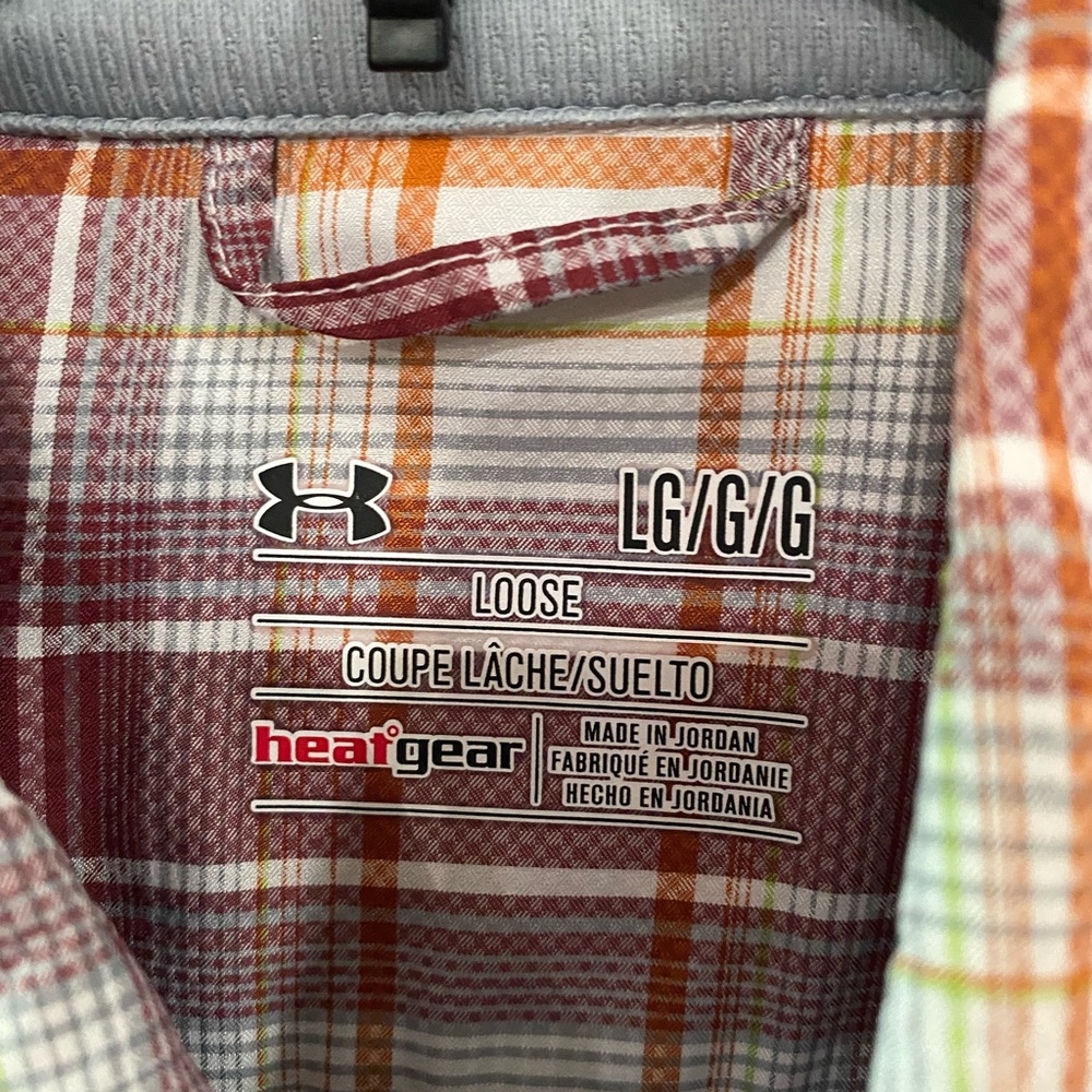 Men’s button down under amour shirt